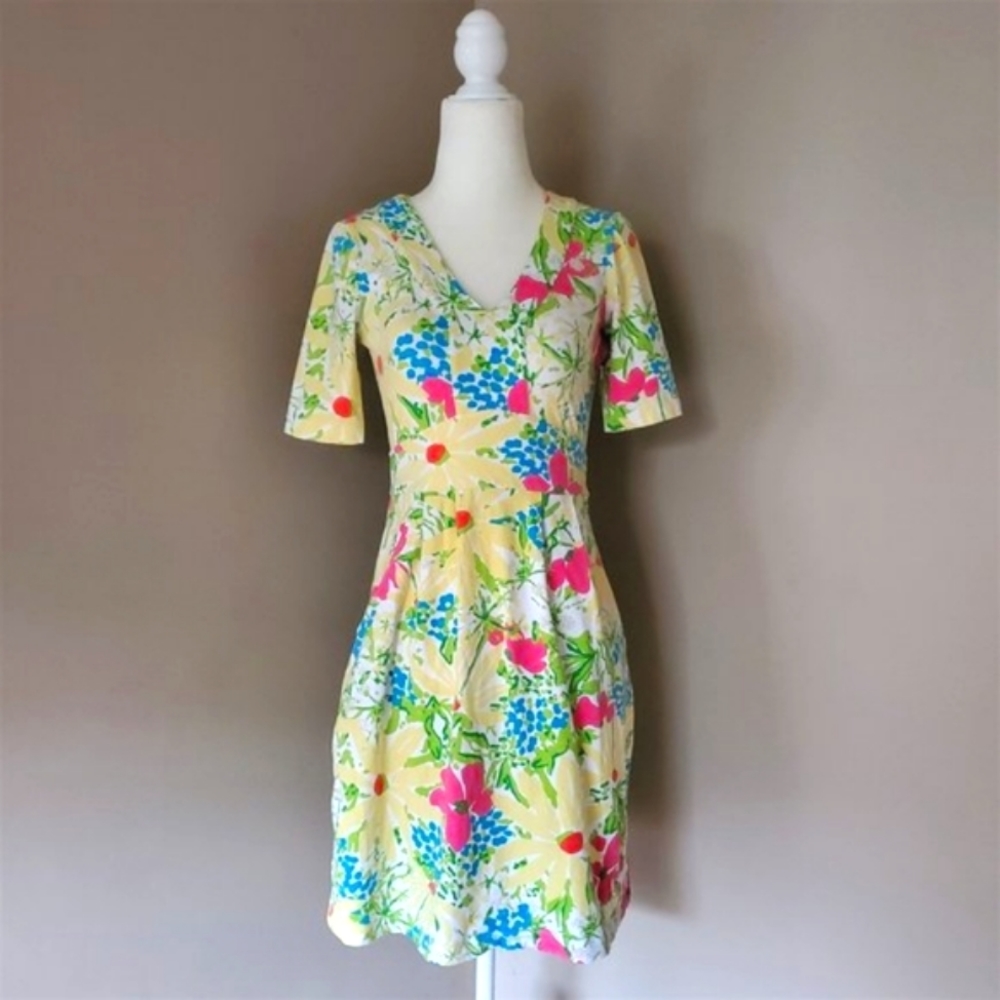 Lilly Pulitzer Dress in Blue Eyed Girl Print Size XS - Picture 1 of 16